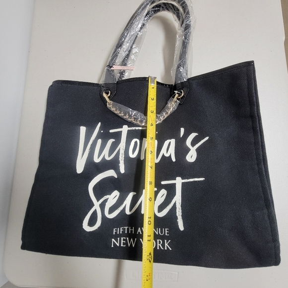 Victoria's Secret NWT Fifth Avenue New York Tote Bag. - Picture 6 of 9